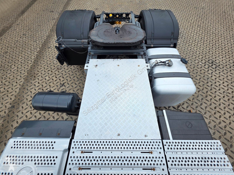 جرار Mercedes 1846 | Retarder | Xenon | PTO | 6E