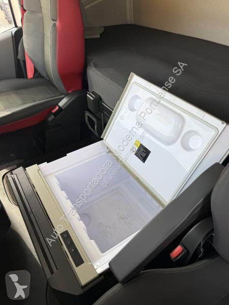 جرار Volvo 500