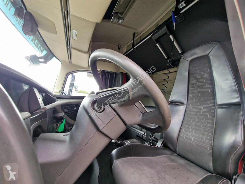 Traktor Volvo 13460 Globetrotter 4x2 - Full...