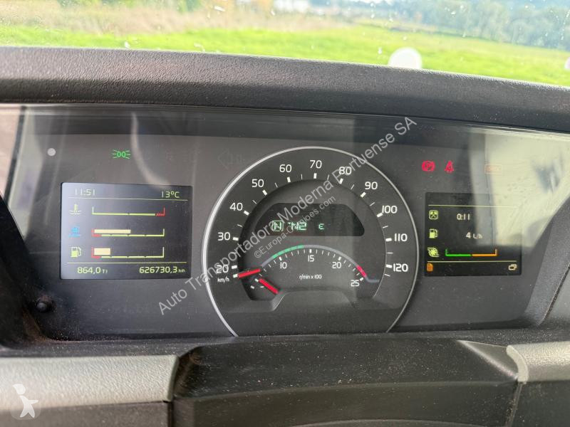 Traktor Volvo 500