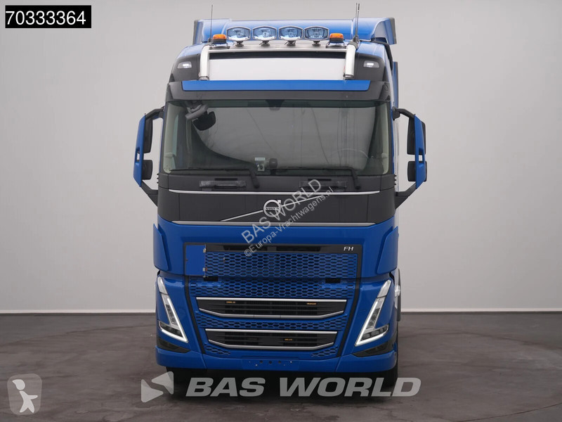 Cap tractor Volvo 500 4X2 Retarder Standklima...