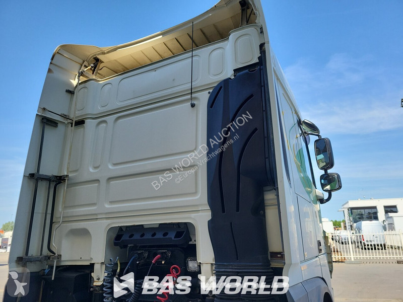 Cap tractor DAF 440