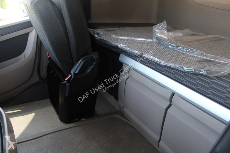 Tratores DAF XG  FT 4X2