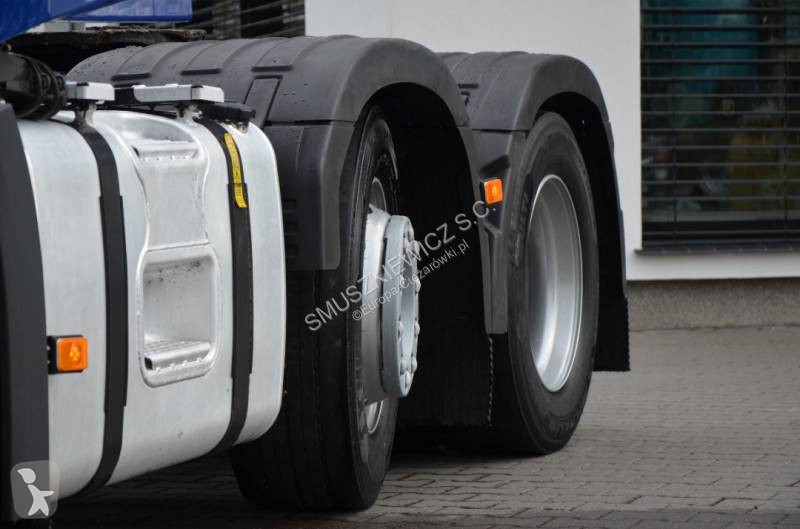 Cabeza tractora Volvo