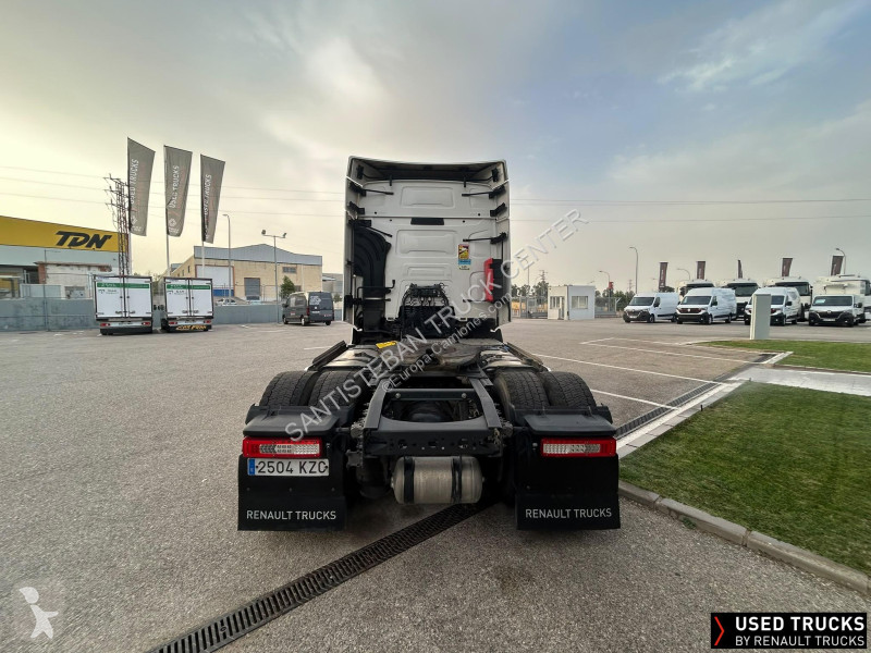 Cabeza tractora Renault