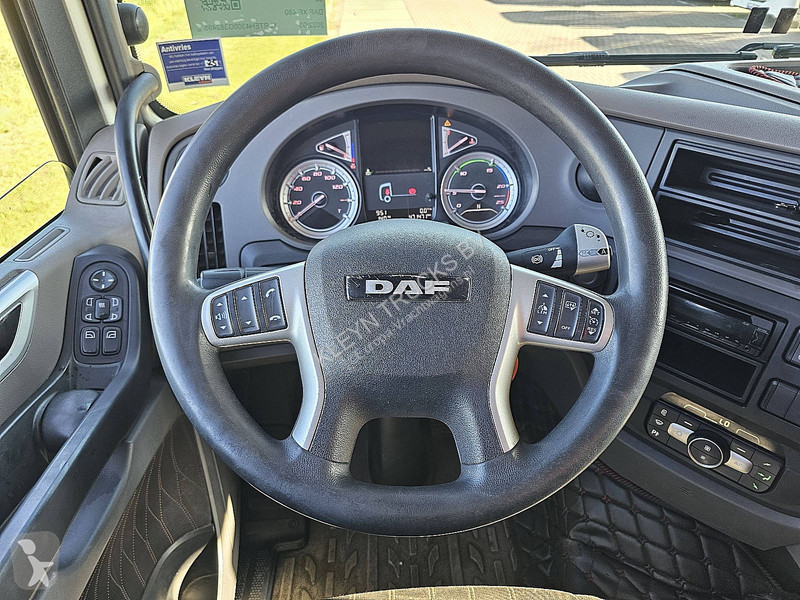 Nyergesvontató DAF 480