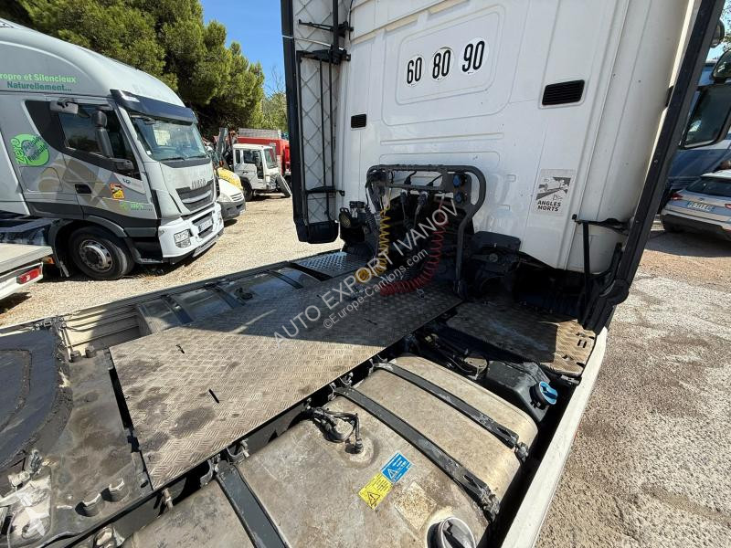 Cabeza tractora Scania 410