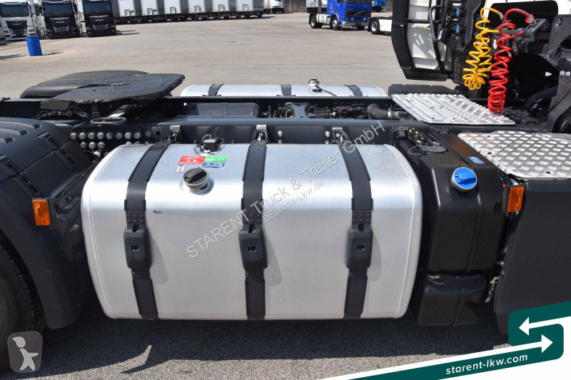 Trekker Scania Standklima Retarder ACC Tacho neu