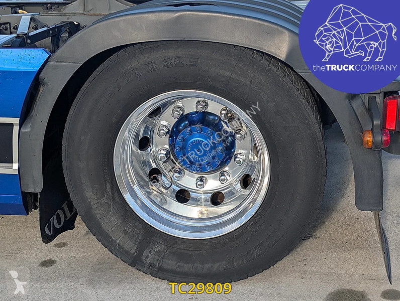 Trekker Volvo 500