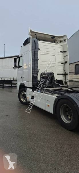 Cabeza tractora Volvo