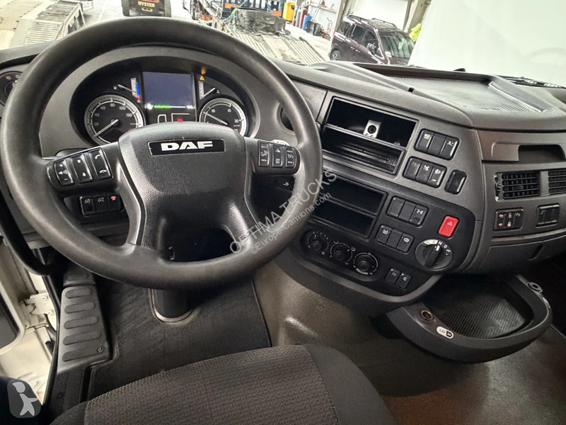 Cabeza tractora DAF 106440 Spacecab