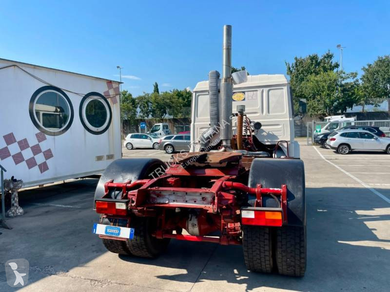 Cabeza tractora Iveco