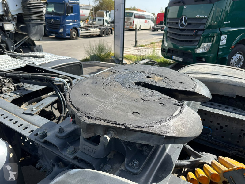 Cabeza tractora Mercedes  1845 LS