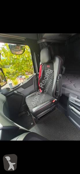 Tahač Renault 520 T4X2 E6