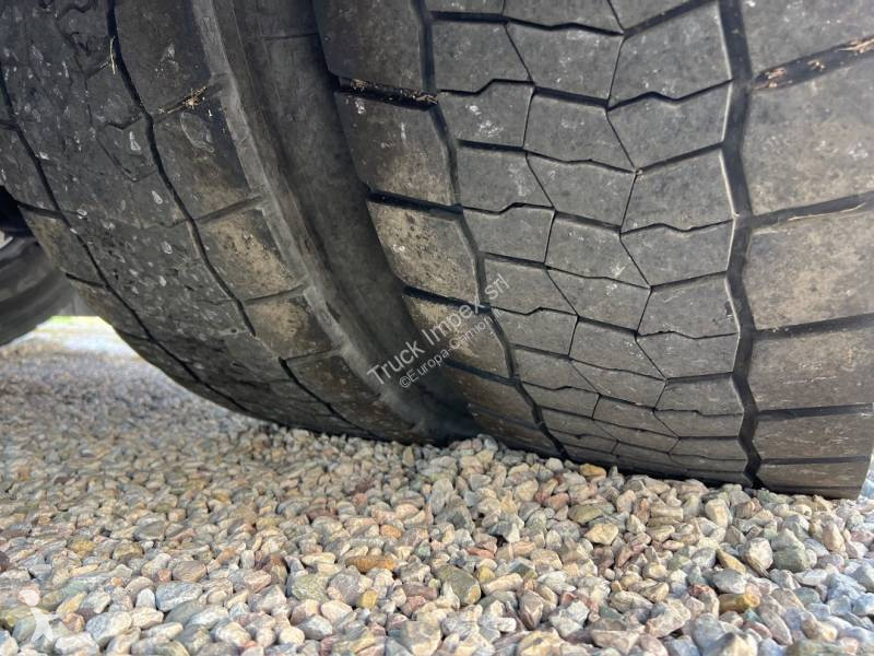 Cabeza tractora Iveco 490