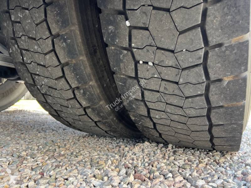 Cabeza tractora Iveco 490