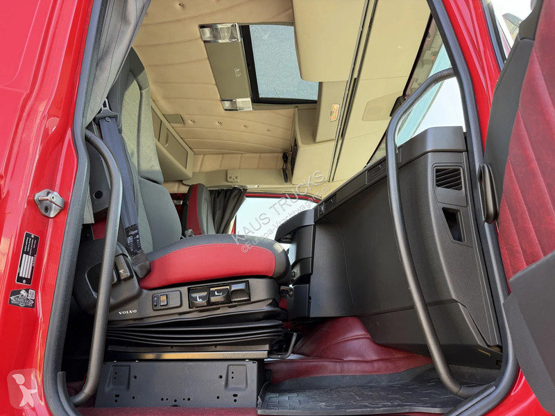 Cabeza tractora Volvo 460 8X4 Euro 6 Palfinger...