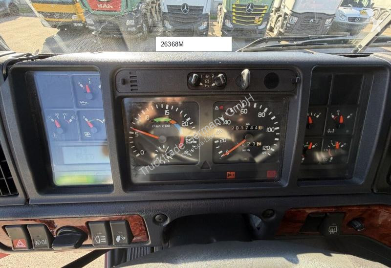 Cabeza tractora Volvo 638 420