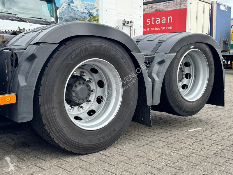 Cabeza tractora Volvo 750 6x2 Retarder Globe XL