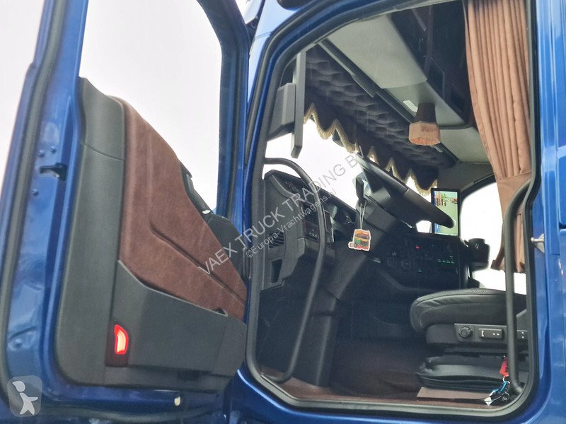 Cabeza tractora Volvo 13500 XL Aero - I...