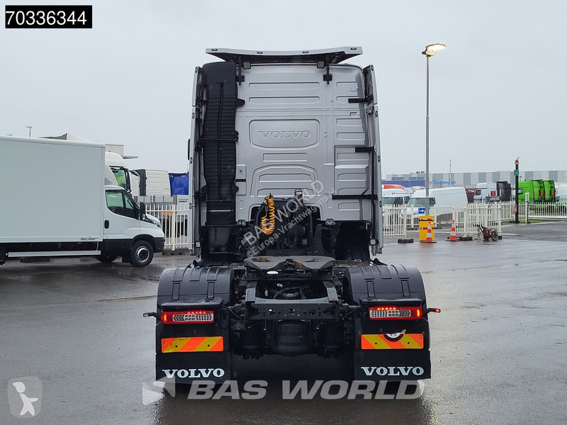 Tahač Volvo FH 460 4X2 Globe Alcoa's Leder