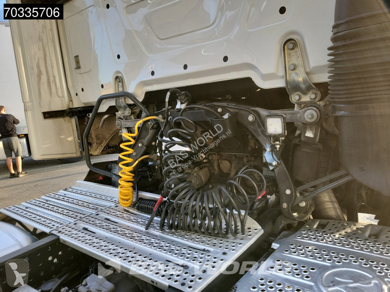 Cabeza tractora Mercedes 1845 4X2 StreamSpace...