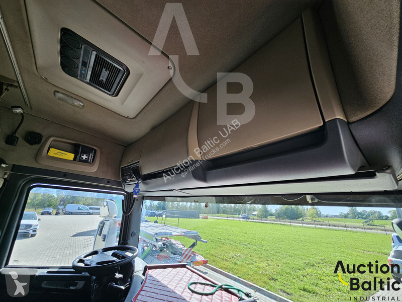 Camión remolque Scania 480