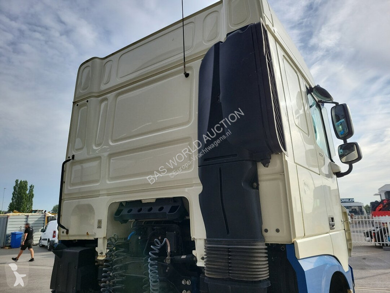 Nyergesvontató DAF 530