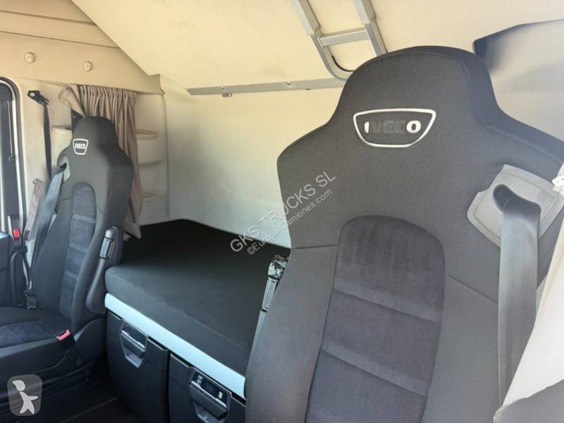 Cabeza tractora Iveco 490
