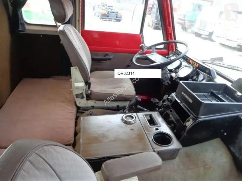 Cap tractor Volvo F 89