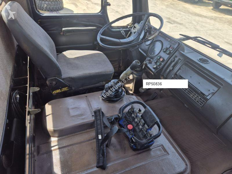 Tractor Mercedes 190-03 WITH RADIO CONTROL