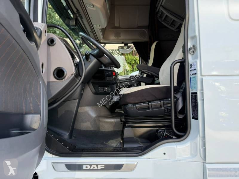 Cap tractor DAF 480