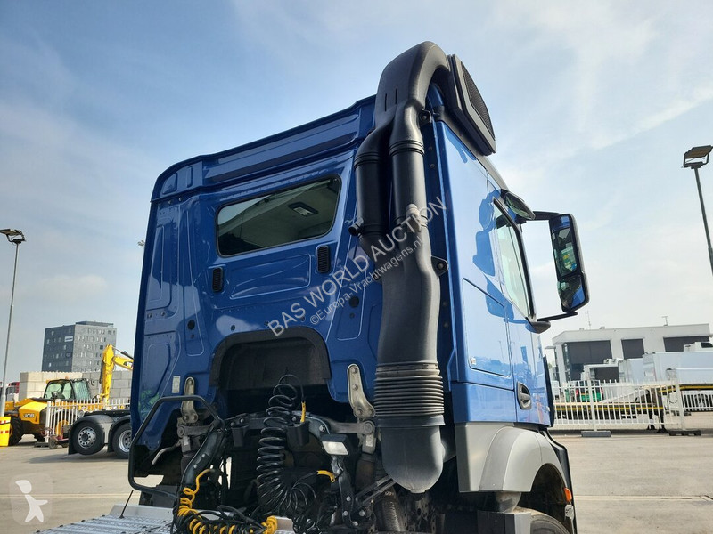 Cap tractor Mercedes 1846
