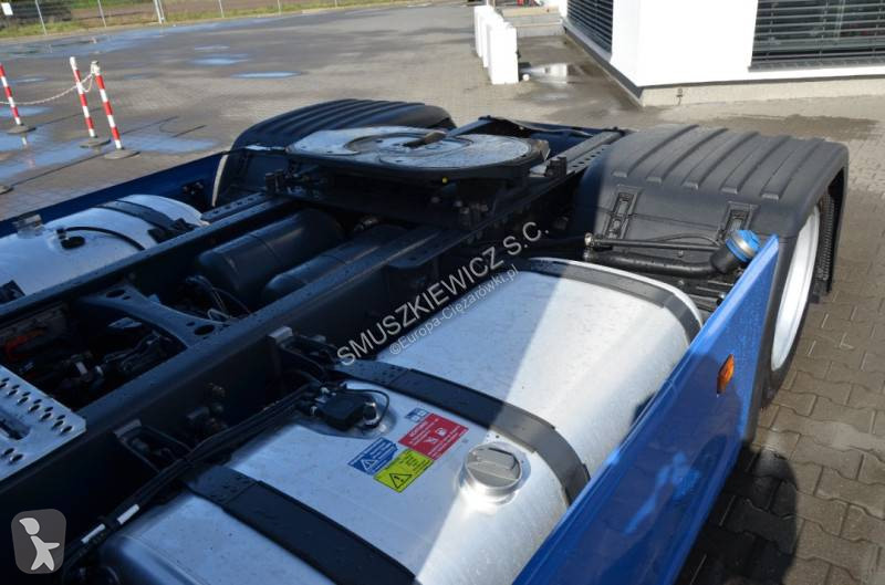 Cap tractor Scania 560
