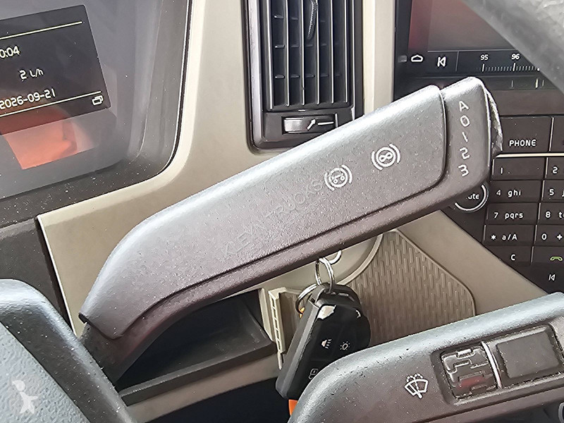 Тягач Volvo 450 450 Skirts Airco