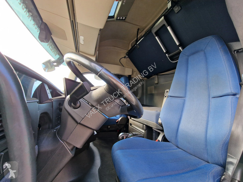 Cap tractor Volvo 13500 Globetrotter XL 6x2 -...
