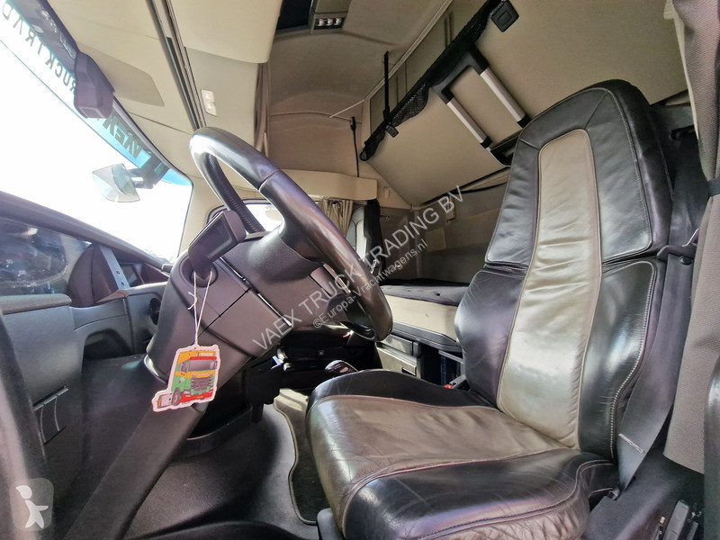 Cap tractor Volvo 13500 Globetrotter XL 6x2 -...