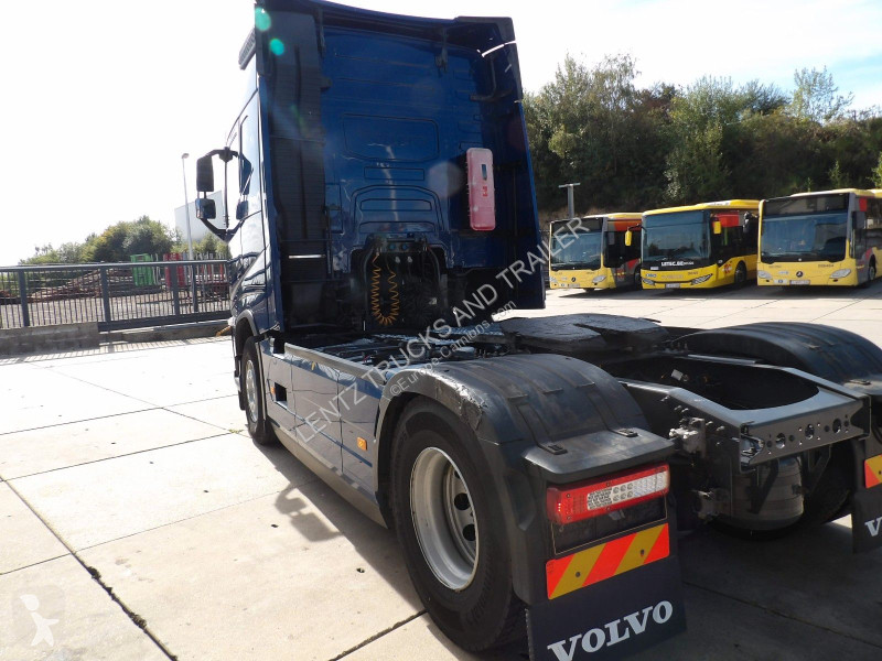 Cap tractor Volvo FH460-VOITH...