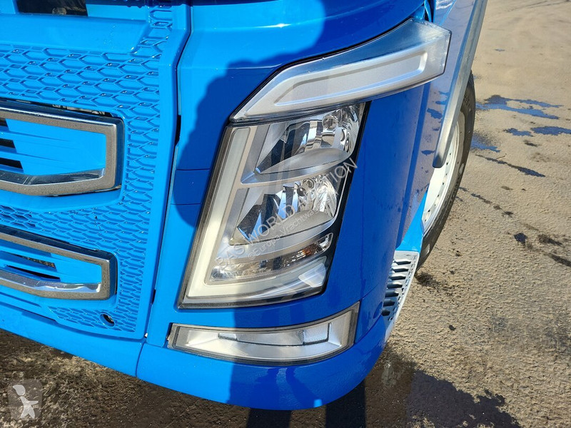 Ciągnik siodłowy Volvo 500