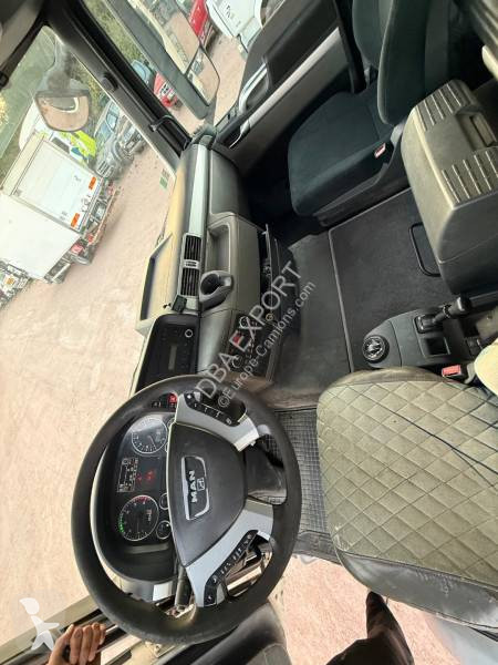 Тягач MAN 33.480