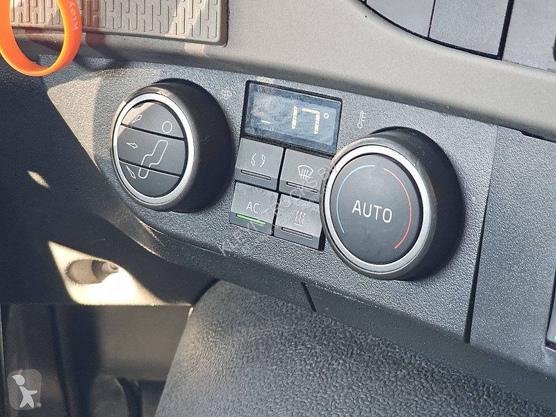 Тягач Volvo 450 450 Skirts Airco