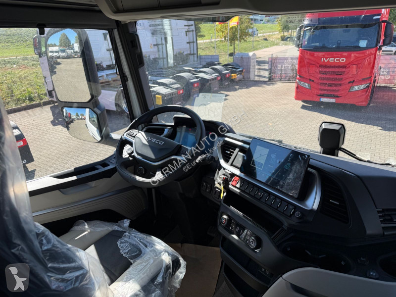 Traktor Iveco AS440S58 T/FP mit ADR Intarder