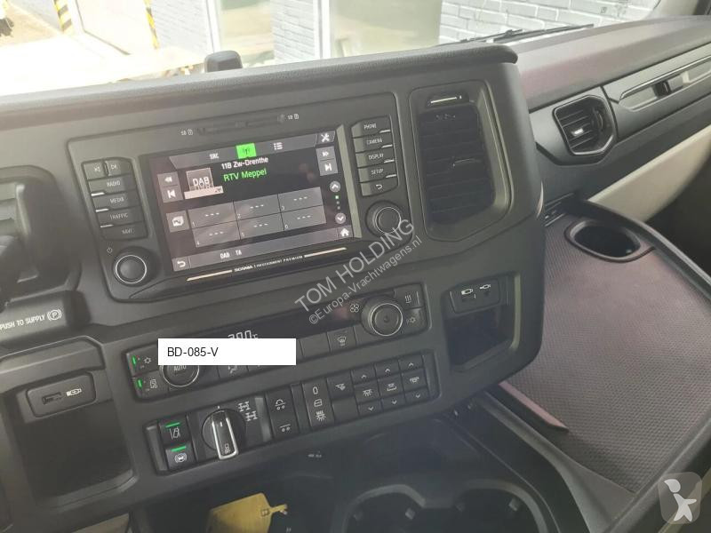 Cabeza tractora Scania R 590 A6X4NB full air...