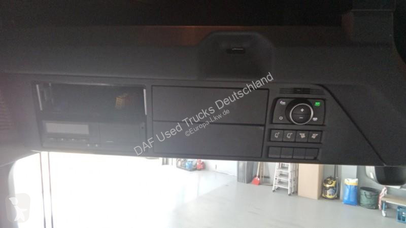 Влекач DAF 530 FT LOW DECK 4X2