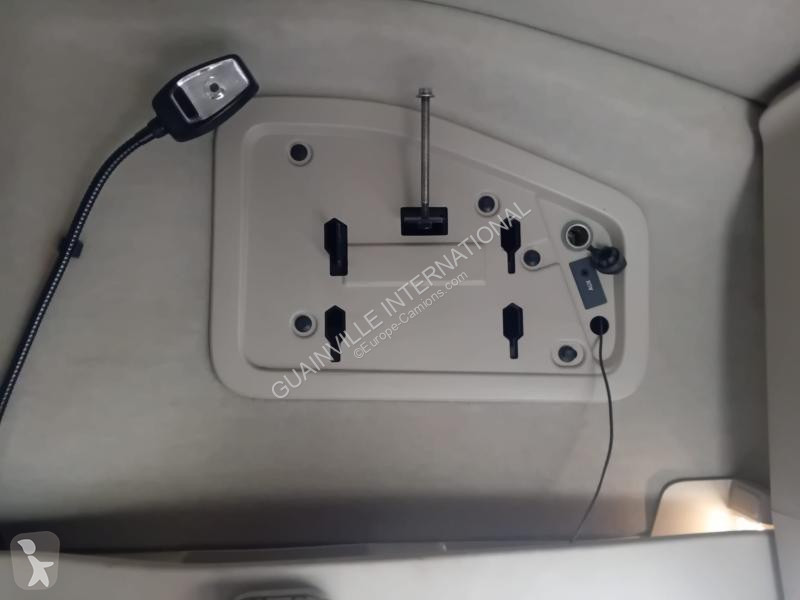 جرار Volvo 500