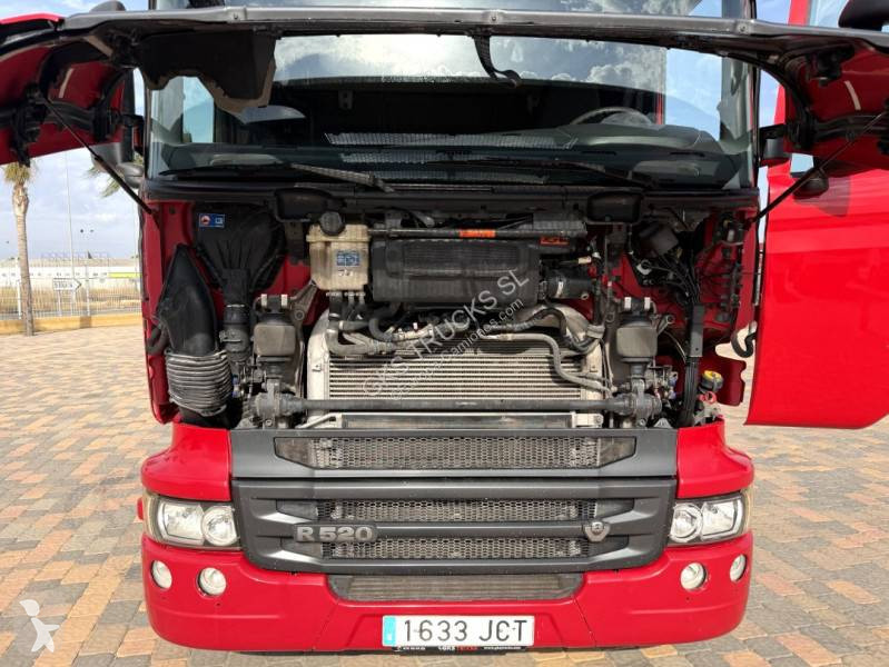 جرار Scania 520