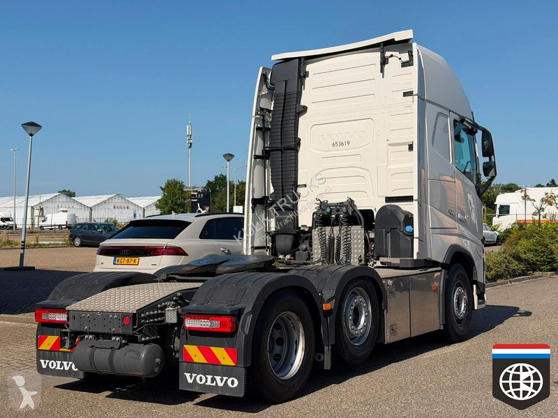 جرار Volvo 500 Globetrotter XL 6X2/2 - PTO -...