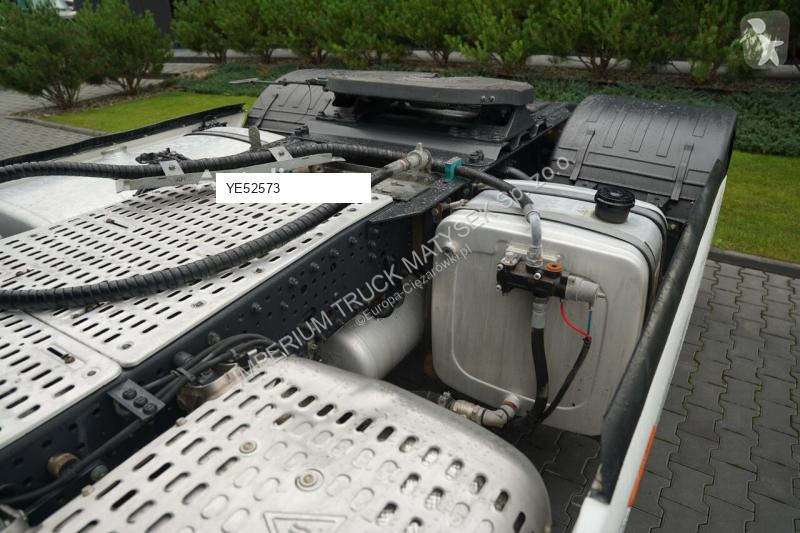 جرار Iveco 420