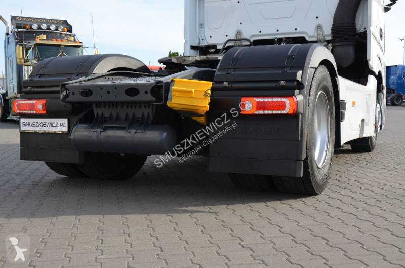 جرار Mercedes