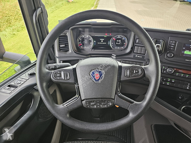 جرار Scania 500